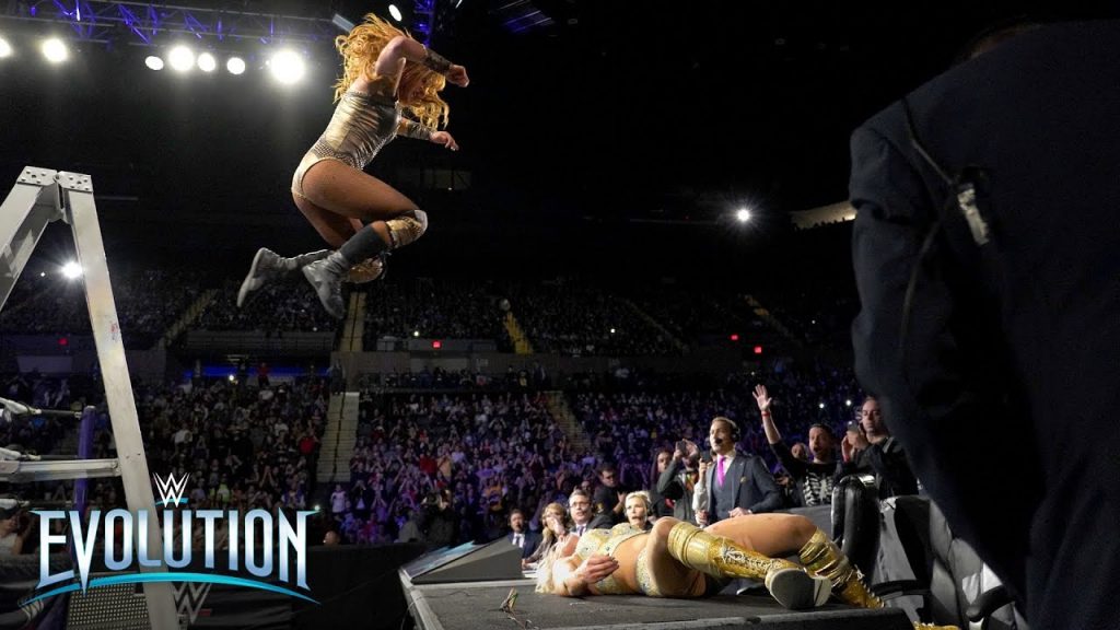 Almost Star Match Reviews Becky Lynch Vs Charlotte Flair Wwe