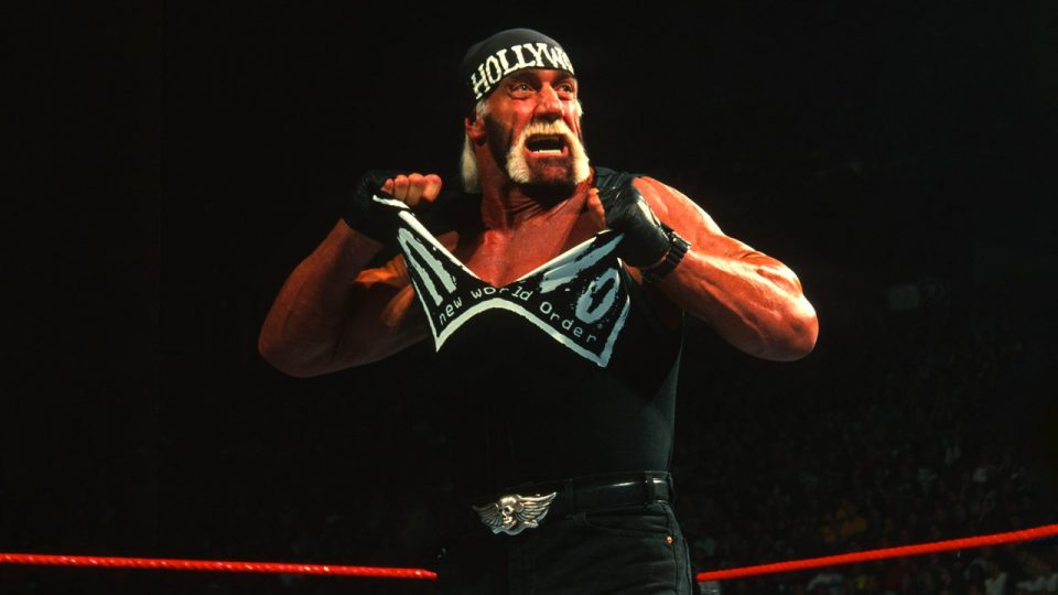 Hollywood Hogan rips shirt on Raw