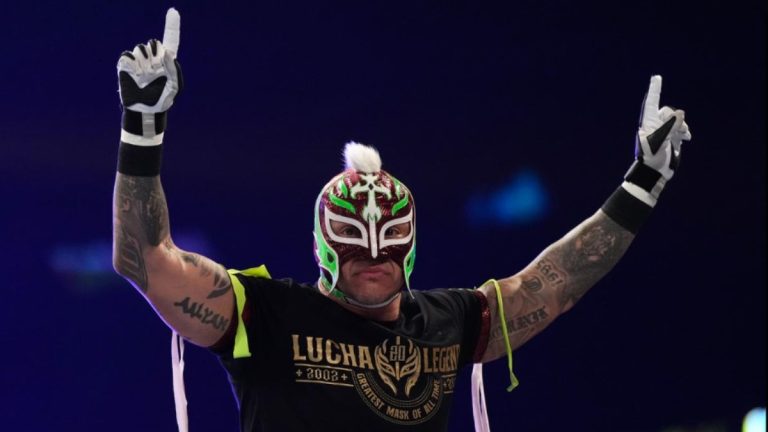 Rey Mysterio On WWE Smackdown Move: 