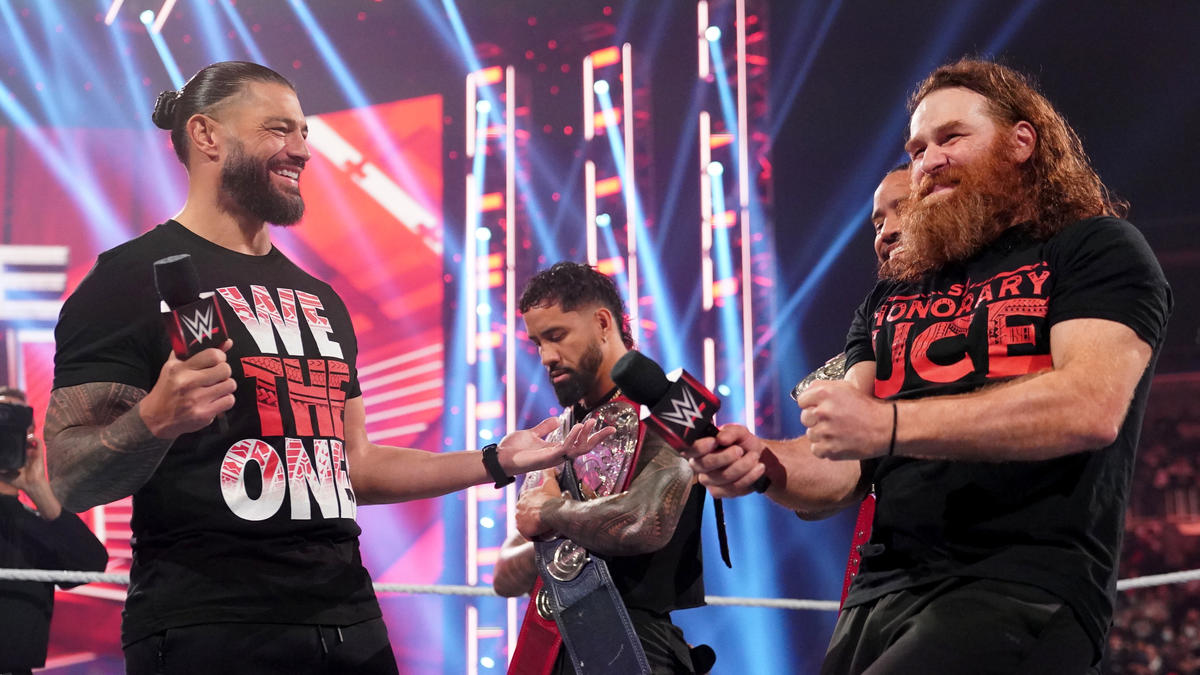 Sami Zayn defeats the last man to pin Roman Reigns after sudden attack on  RAW