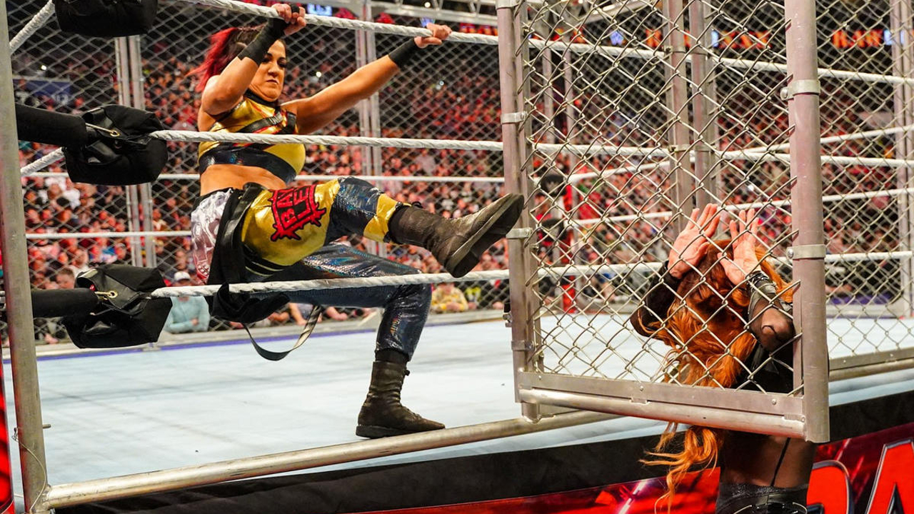 Becky Lynch Vs Jade Cargill - RAW - Cage Match