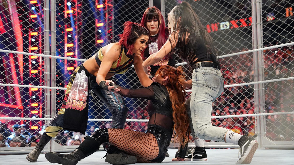 WWE RAW 30 Preview: WWE RAW 30 Preview: Is Becky Lynch vs Bayley the first  female Steel Cage match in history?