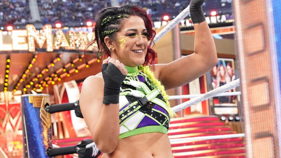 Bayley Auctioning Off Ring Gear For Good Cause – TJR Wrestling