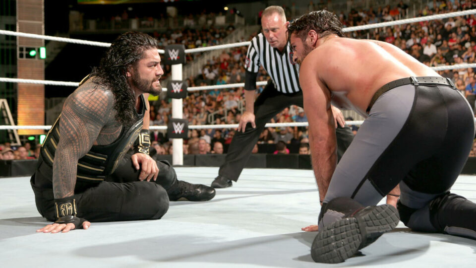 Rollins vs Reigns Money in the Bank 2016